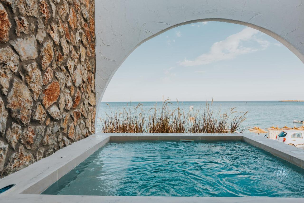 Delfini Beach Hotel & Suites Archangelos  Exteriör bild